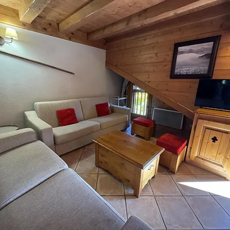 5 Pièces - Piscine Et Spa, Capacité 8 Pers. - Fr-1-836-60 *